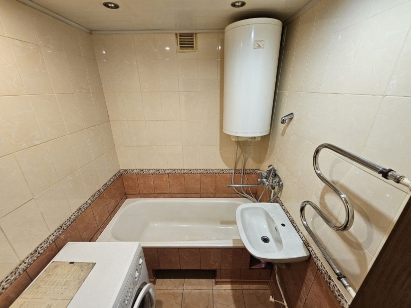 Фото 4 Продажа Квартир Сучасна квартира в тихому спокійному центрі