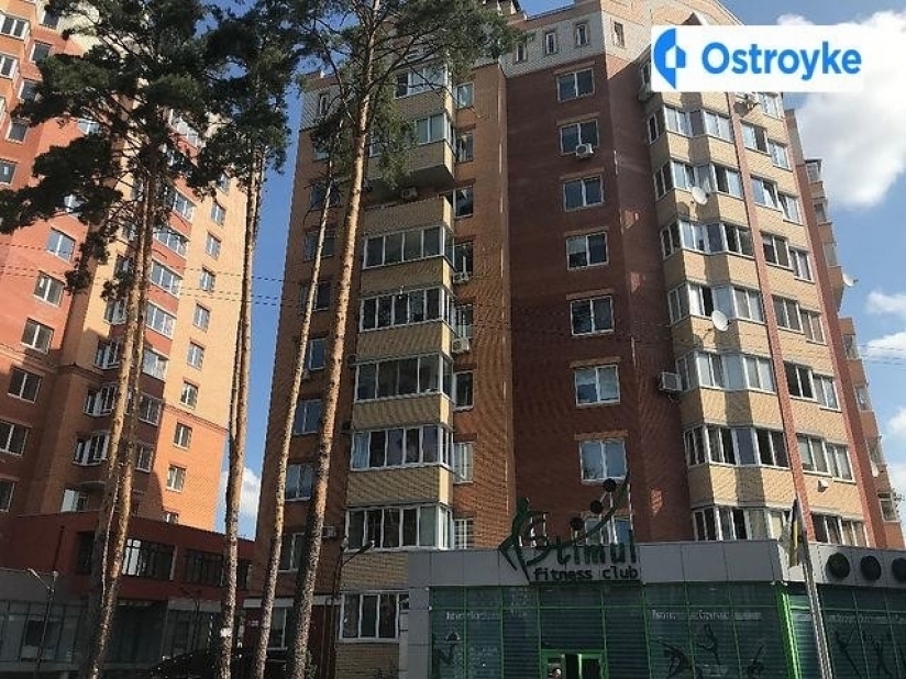 Фото 7 Продажа Квартир Університетська улица