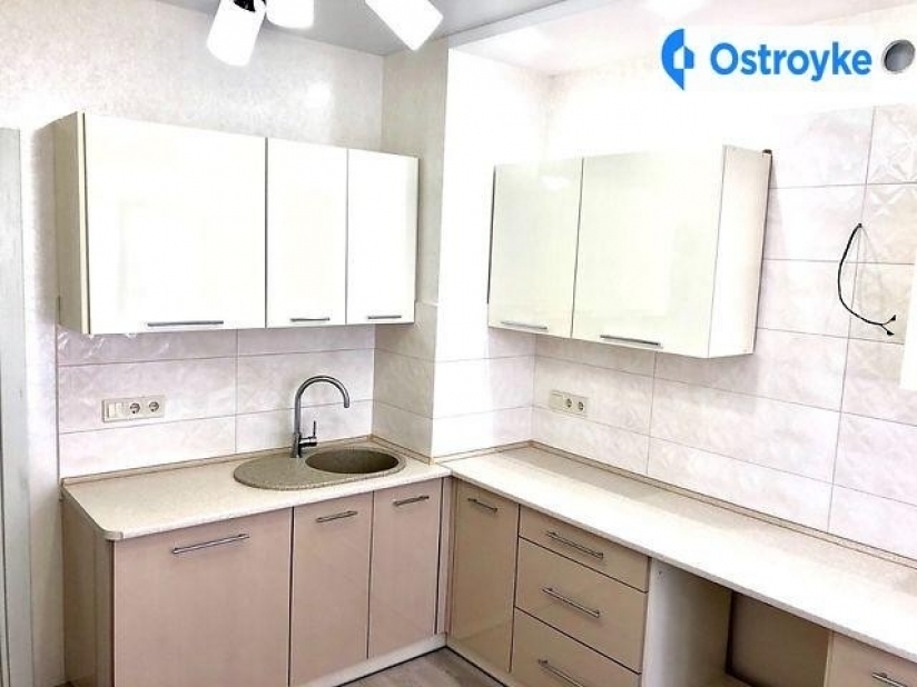 Фото 1 Продажа Квартир Радужний массив