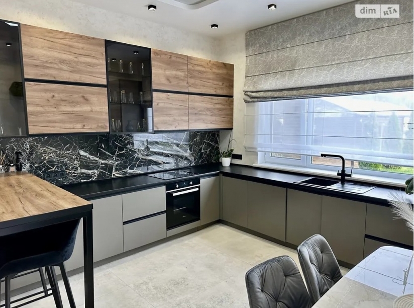 Фото 7 Продажа Квартир Продаж 2 поверхового будинку з ділянкою на 8 соток, 230 кв. м, 4 кімнати