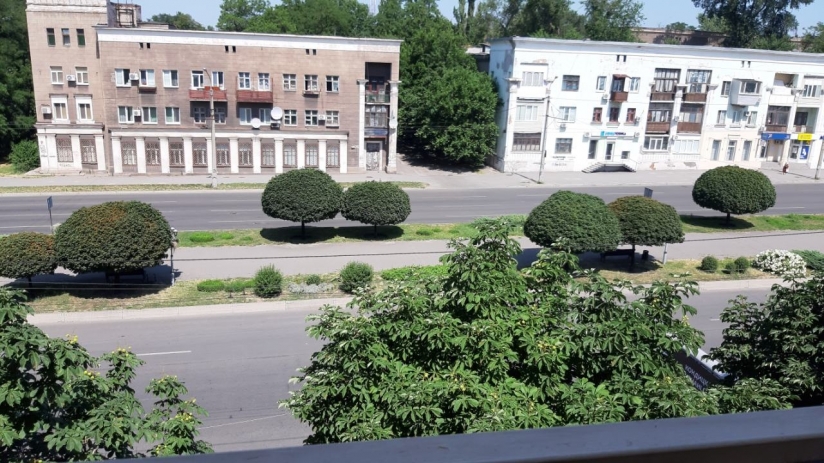 Фото 3 Продажа Квартир Продам свою 2-х комн. квартиру в самом центре г. Запорожья. По проспекту Металлургов. Днепровский район.