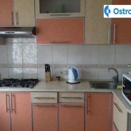 $flat->street $flat->street