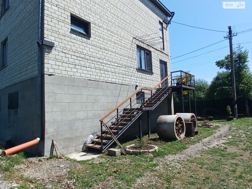 Фото 4 Продажа Квартир Продам будинок з ремонтом в передмісті Львова в с. Тернопілля