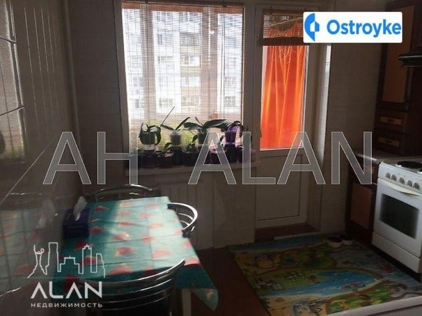 Фото 1 Продажа Квартир Булаховского Академика ул.