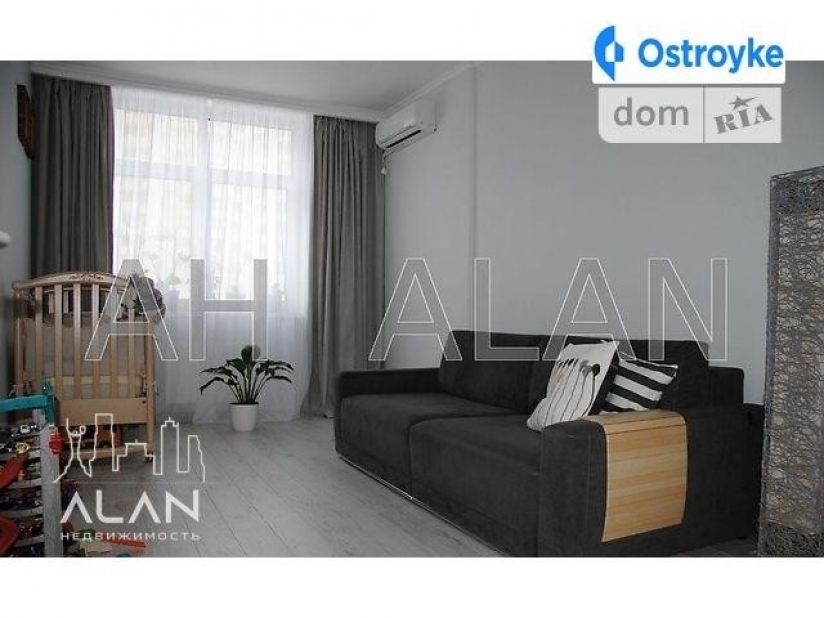 Фото 1 Продажа Квартир Ахматовой Анны ул.