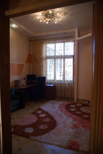 Фото 12 Продажа Квартир Продаж 3-х кімнатної квартири по вул. Кониського