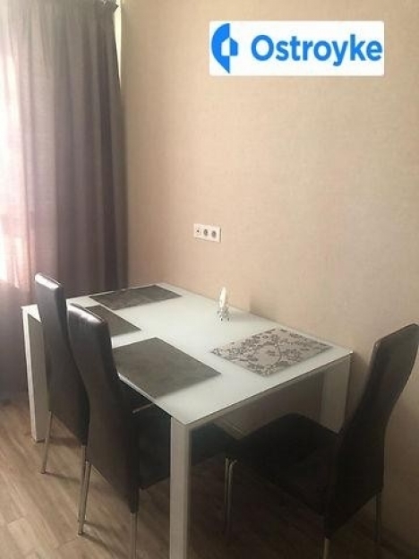 Фото 2 Продажа Квартир Університетська улица