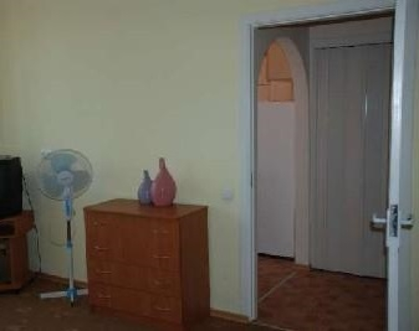 Фото 2 Продажа Квартир Продам однокомнатную квартиру в центре.