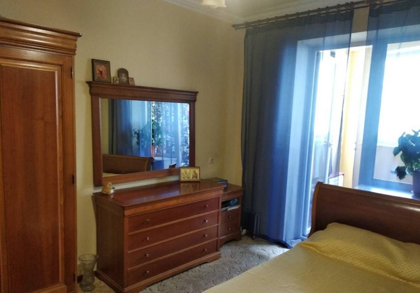 Фото 7 Продажа Квартир Продам трехкомнатную квартиру