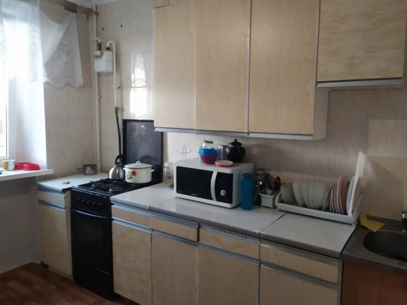 Фото 2 Продажа Квартир Трёхкомнатная квартира в Черноморске по цене 2х-комнатной