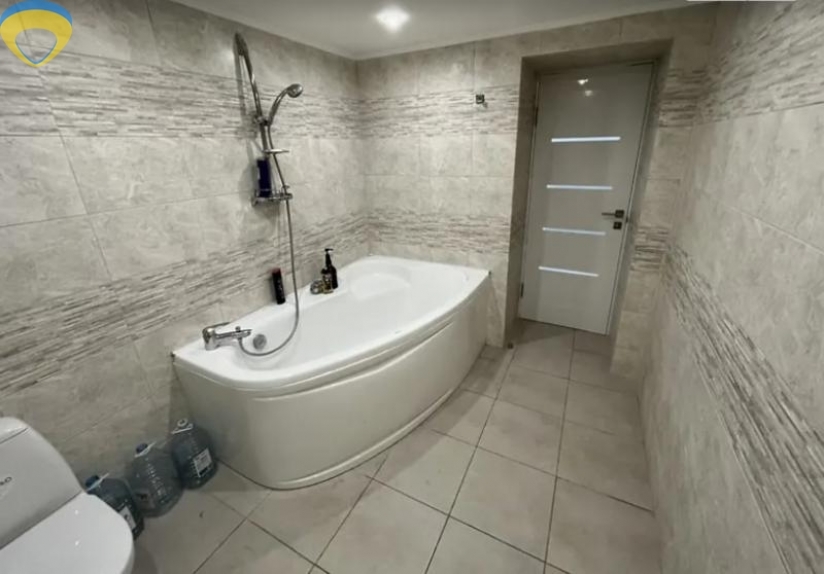 Фото 1 Продажа Квартир 3ком. Тополевая/Обл ГАИ. Шикарная, видовая 2х уровневая квартира