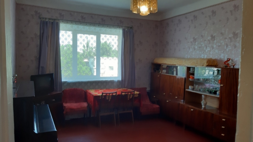 Фото 2 Продажа Квартир Продам свою 2-х комн. квартиру в самом центре г. Запорожья. По проспекту Металлургов. Днепровский район.