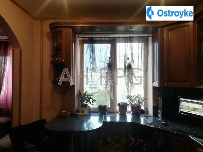 Фото 18 Продажа Квартир Героев Днепра ул.