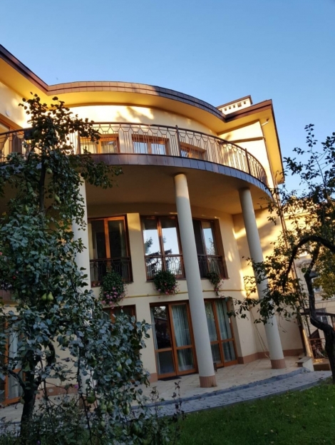 Фото 1 Аренда Квартир Оренда  4-кімн. квартири в центрі Львова