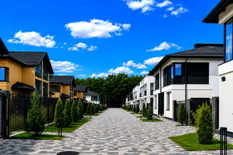 КМ Beverly Hills Residence
