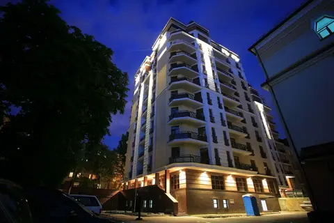 ARCH House
