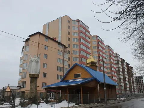 ул. Антонича, 8 / ул. Майданная