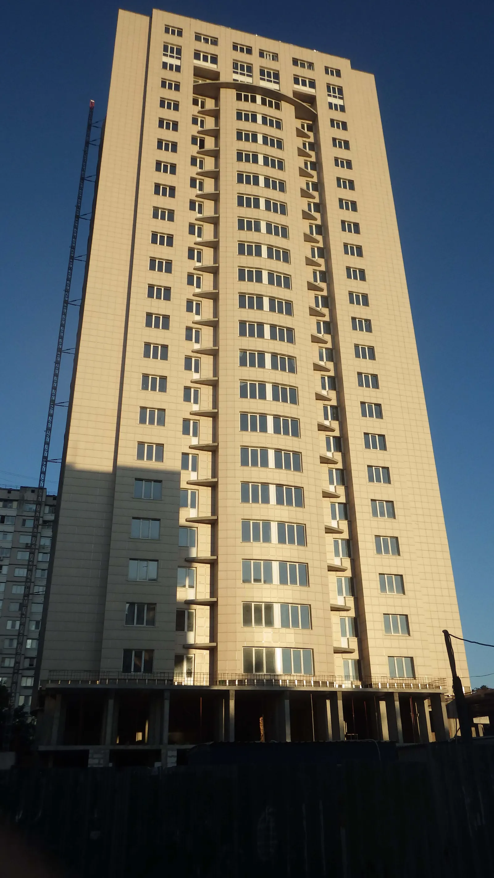 просп. Правды, 80-82