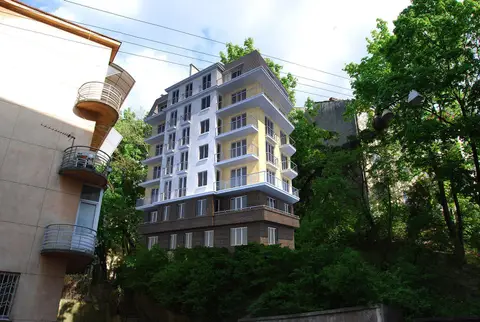 ул. Тарнавского, 48