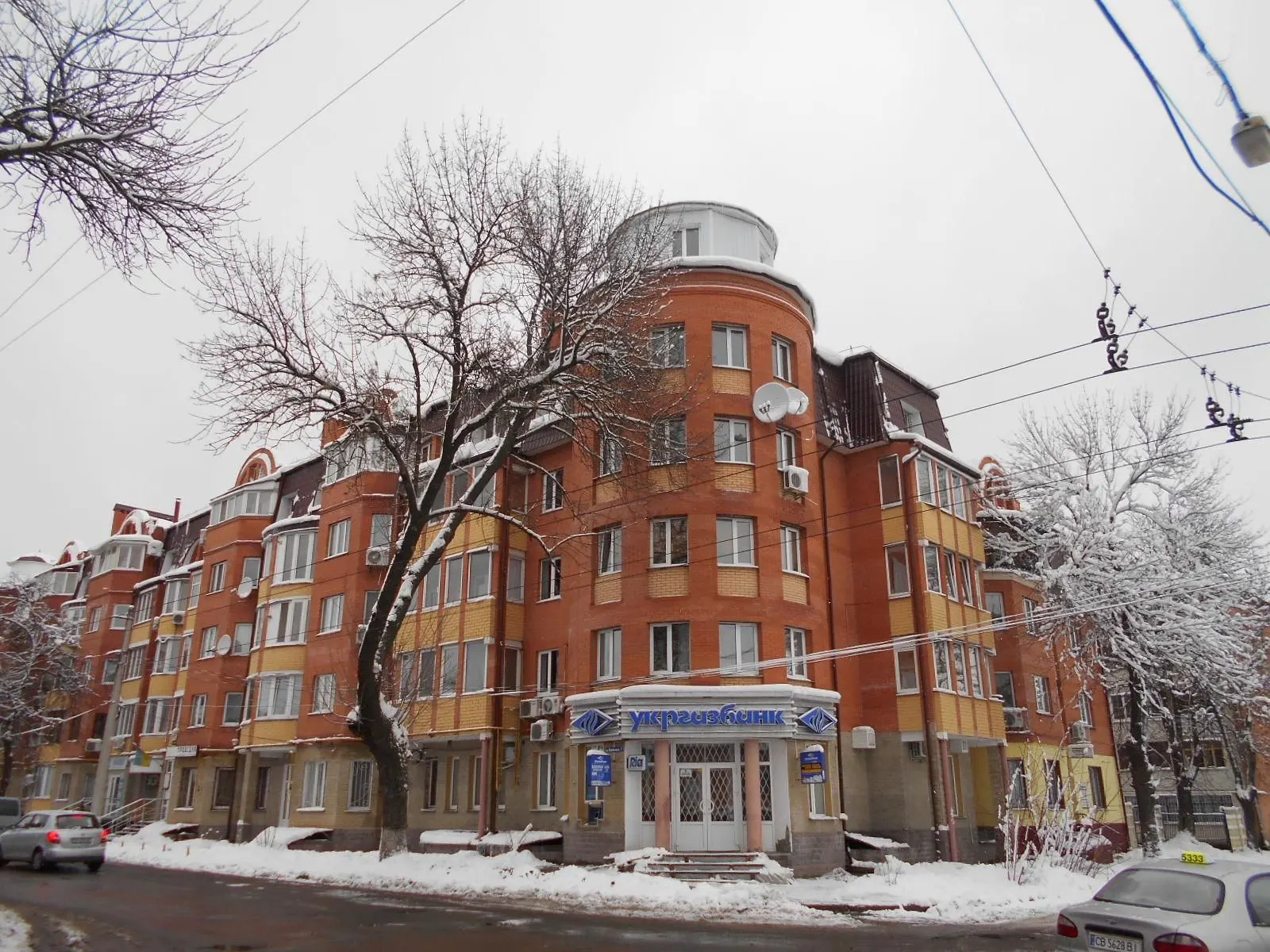 ул. Кирпоноса, 7