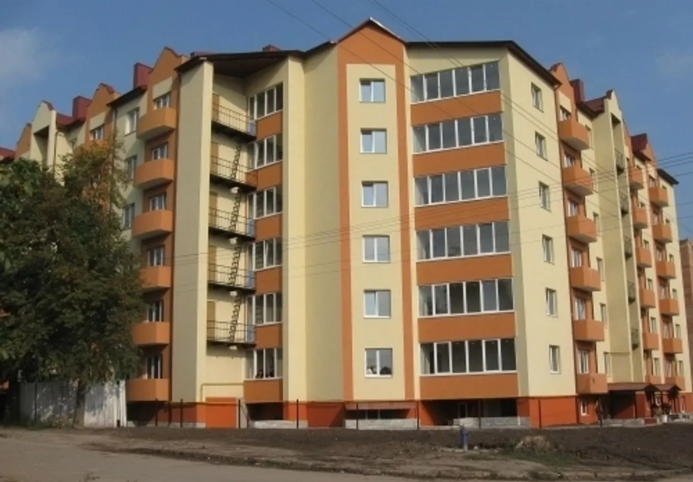 ул. Ясная, 7б