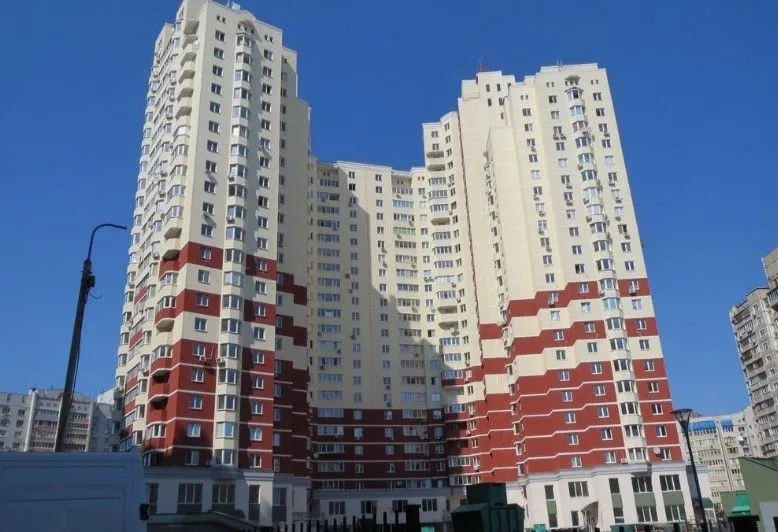вул. Княжий Затон, 9