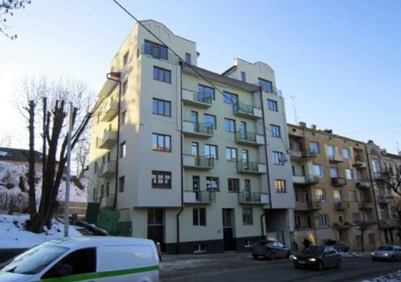 вул. Героїв Майдана (Гвардійська), 18а