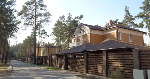 КГ Green Wood club