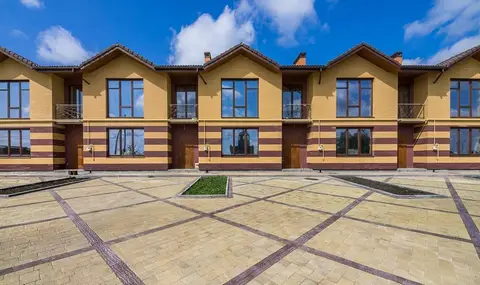 просп. Жуковского, 7