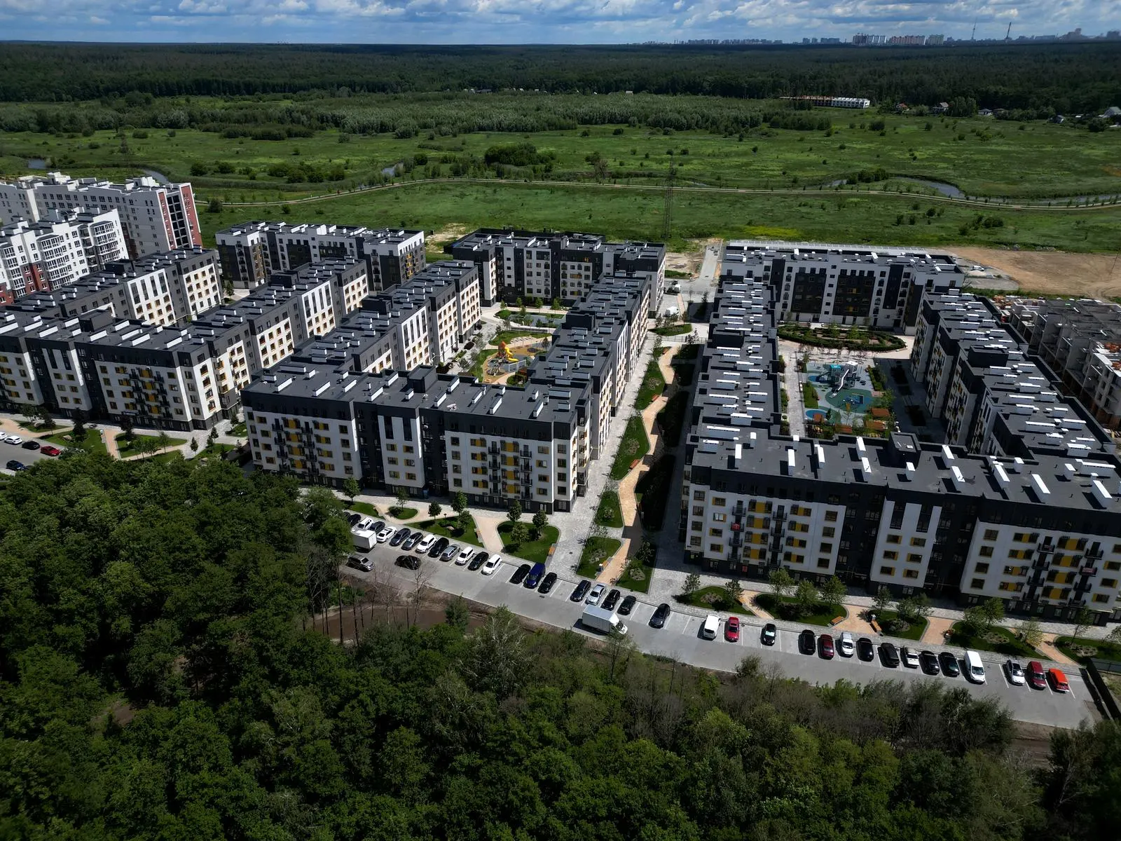 ЖК Молодість