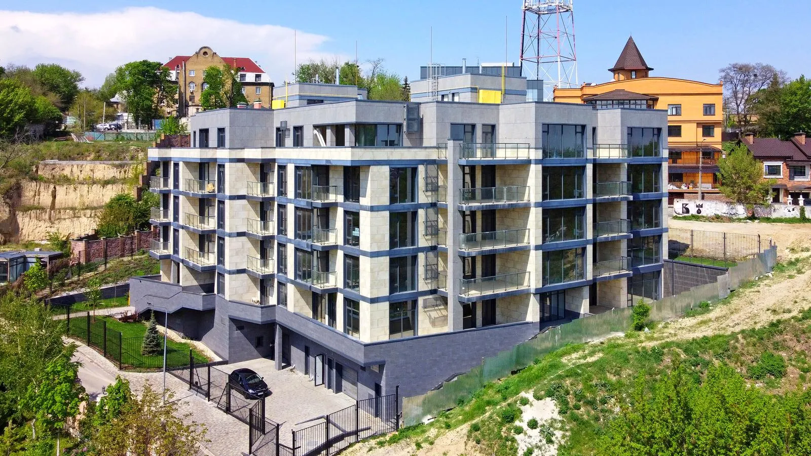 Клубний будинок InCo Home на Подолі