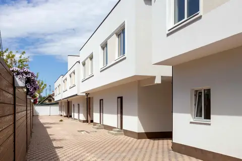вул. Сергія Шелухина, 54