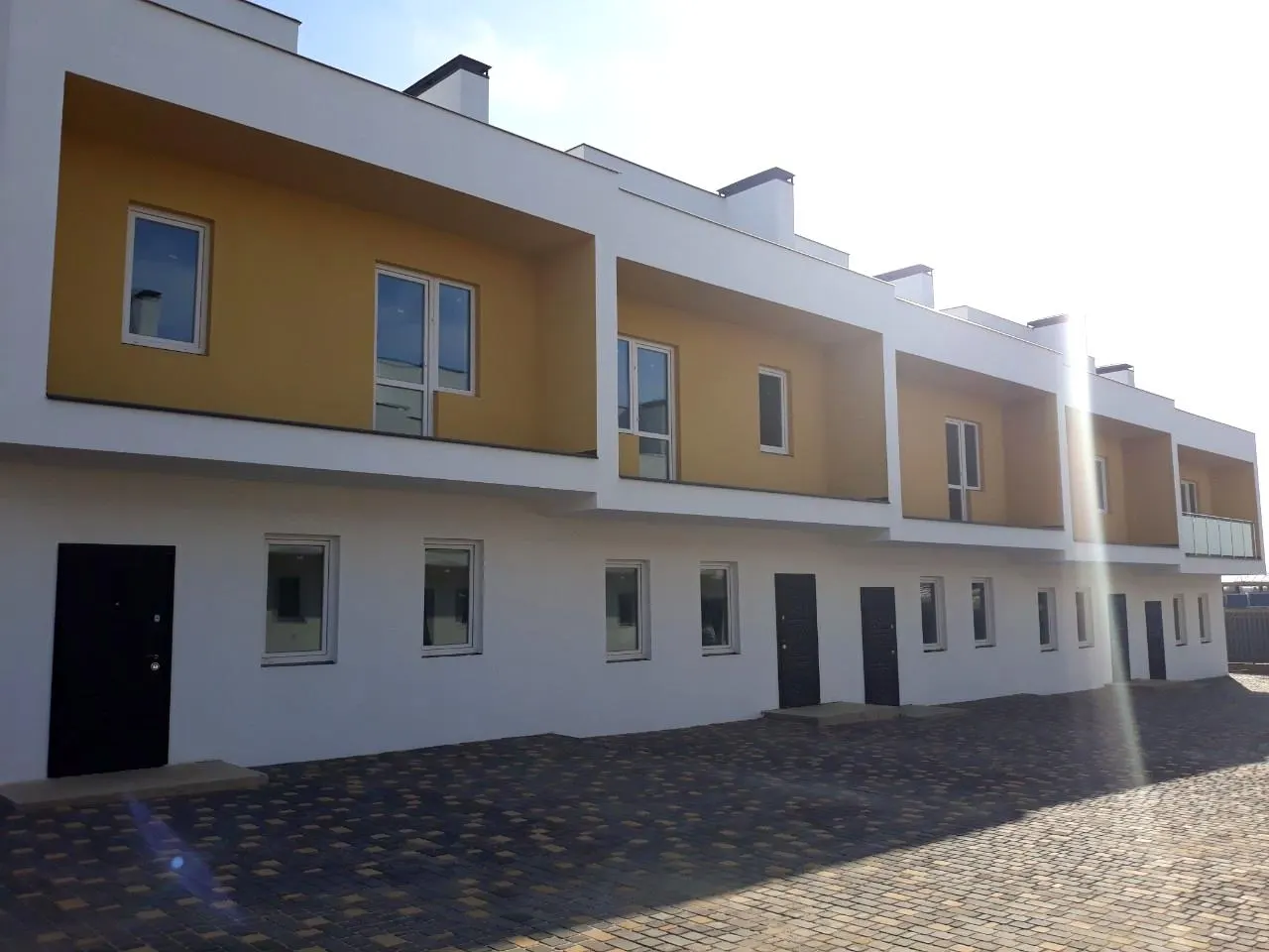 Domino Townhouse