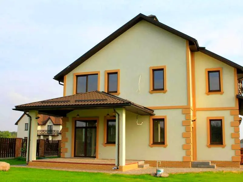 КМ Swiss Village