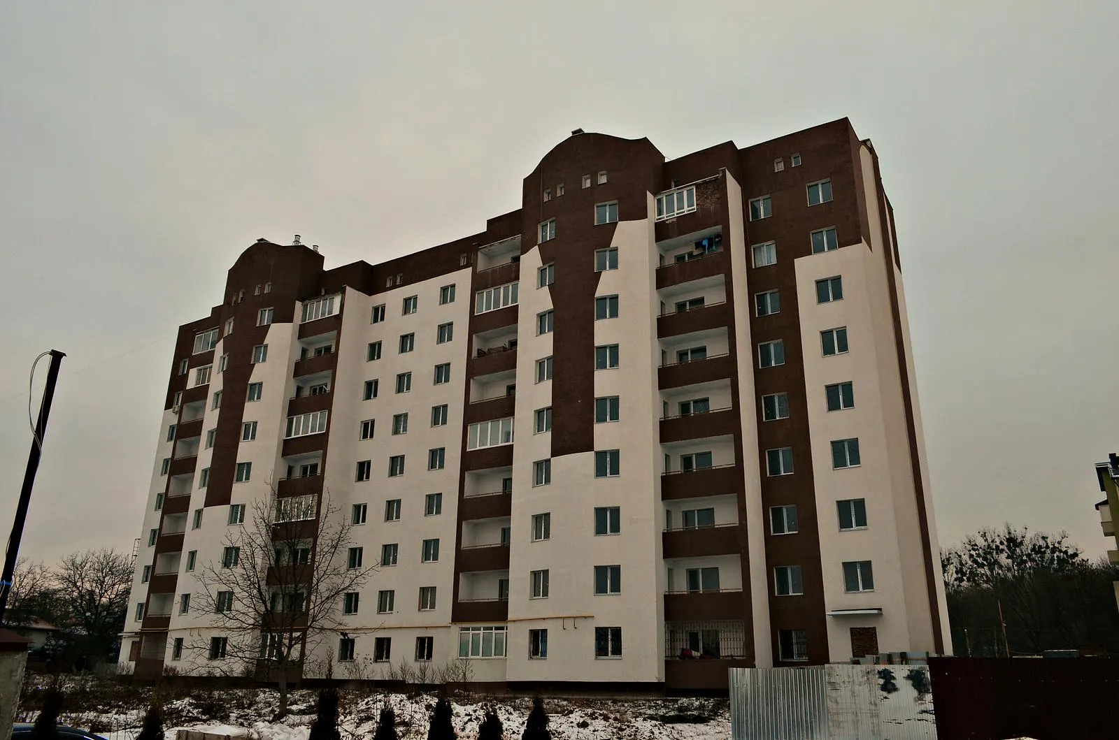 вул. Академіка Сахарова, 14б