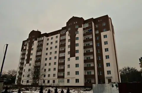 вул. Академіка Сахарова, 14б