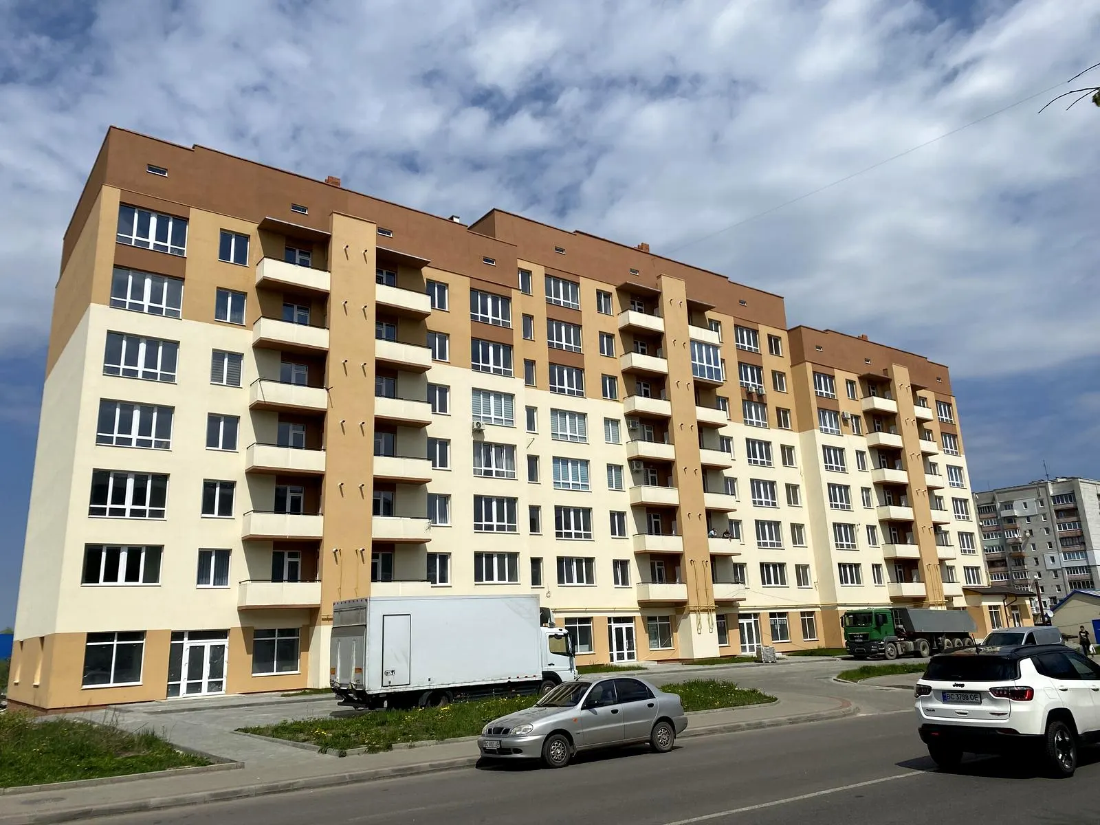 вул. Володимира Великого, 5б