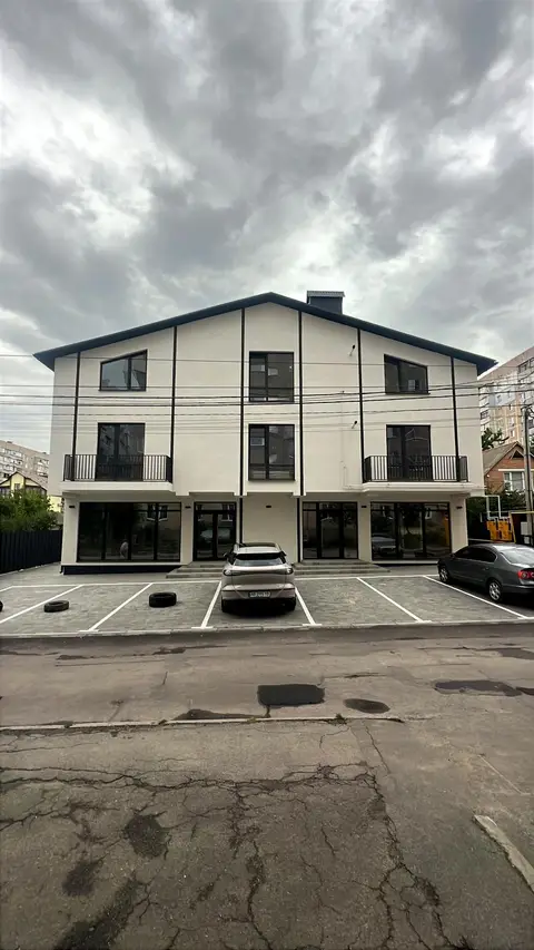 вул. Дачна, 14