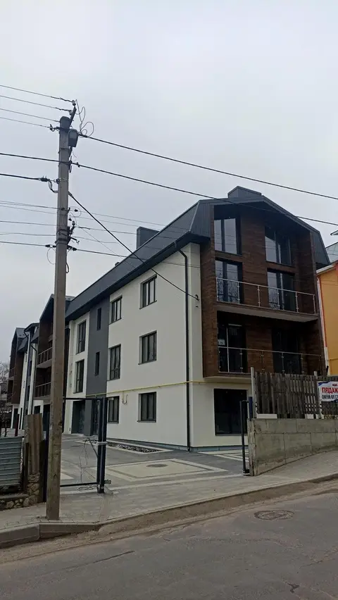 вул. Весела, 46