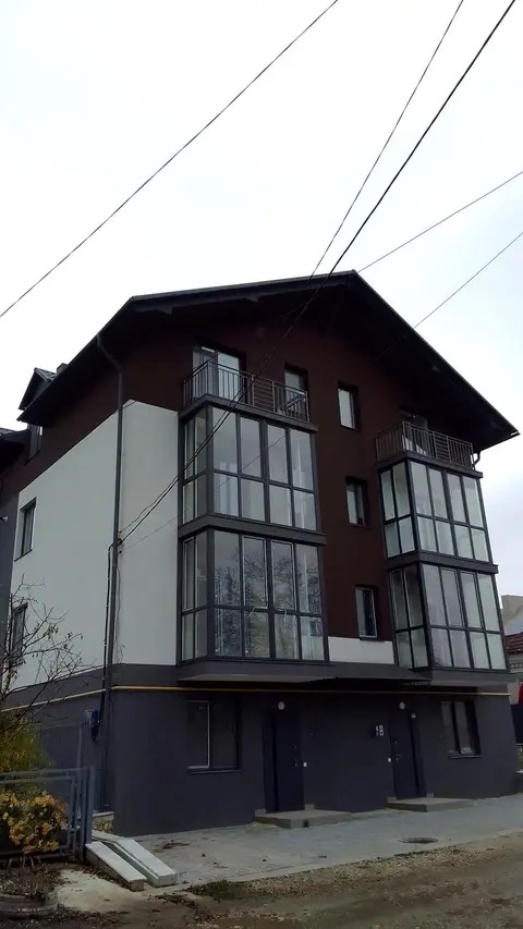 вул. Чернівецька, 17