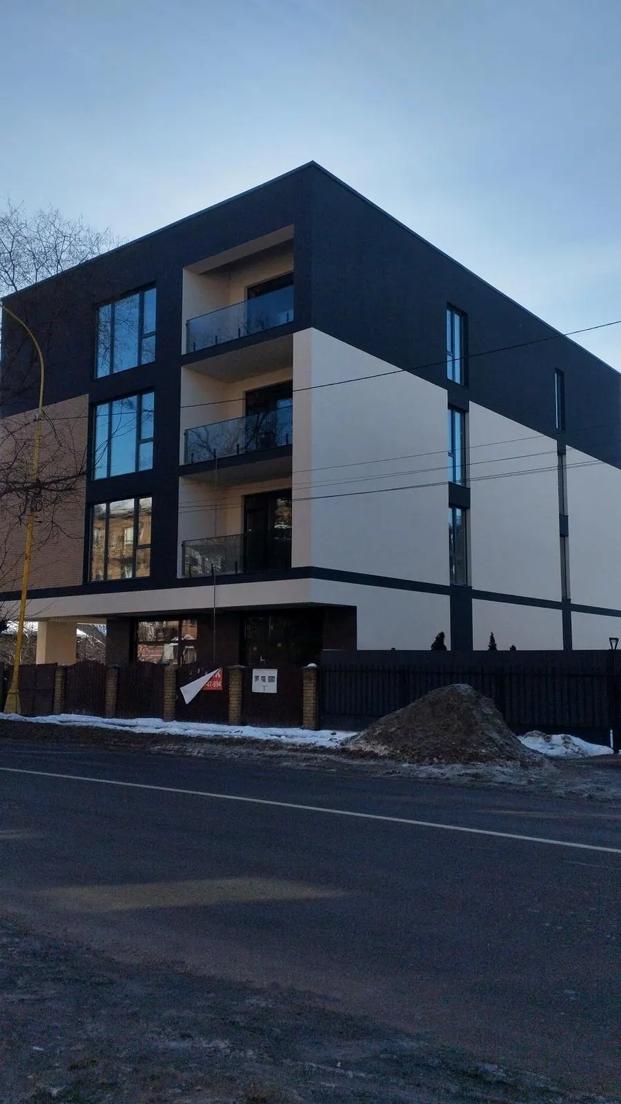 вул. Собранецька, 85