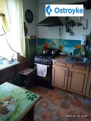Продаж 4-кімнатної квартири, 76 м², Червоноград — фото 1
