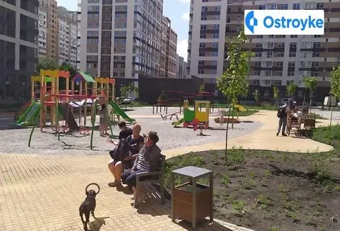 4-комнатная квартира, 120 м², просп. Правди, 41а, Киев