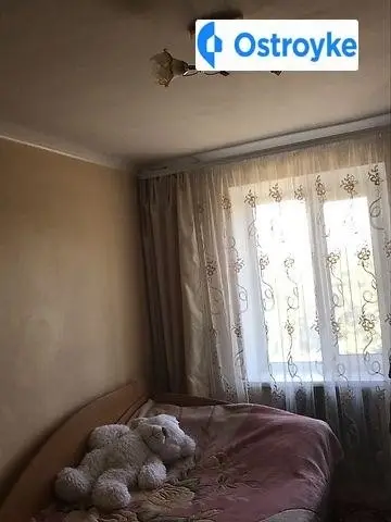 Продаж 4-кімнатної квартири, 61 м², Павлоград