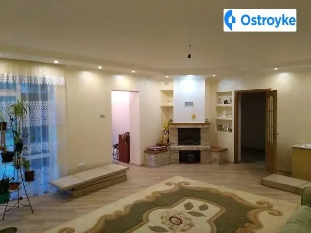 Продаж будинку, 240 м², Ужгород — фото 1