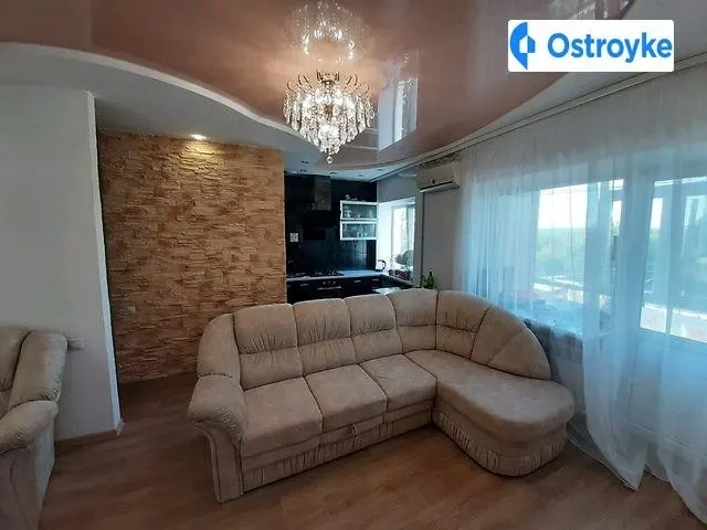 Продаж 3-кімнатної квартири, 55 м², Станиця Луганська — фото 1