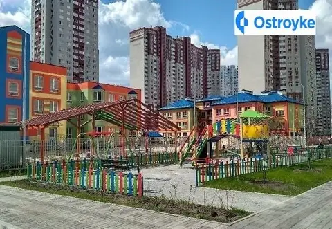 2-кімнатна квартира, 70 м², вул. Бориса Гмирі, 22, Київ