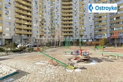 3-кімнатна квартира, 105 м², наб. Дніпровська, 19, Київ
