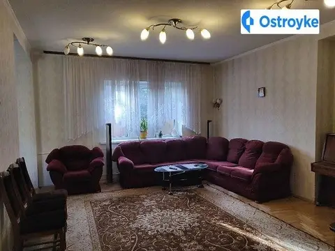 3-комнатная дом, 143 м², пл. Гостомельська, Киев