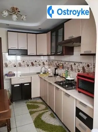 3-комнатная квартира, 70 м², вул. Ольжича Олега, Черновцы